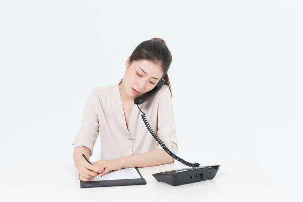 《取保候审刑侦：神秘电话背后的秘密追踪》 图2