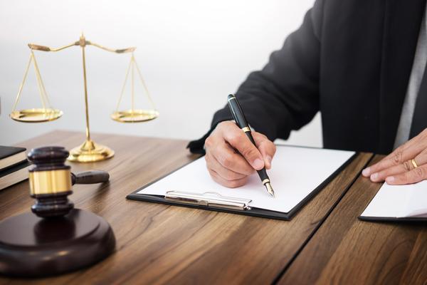示例标题及关键词离婚财产律师的专业服务与法律保障 图1
