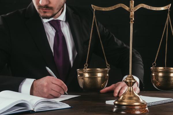 知识产权律师收费标准：了解收费机制，维护自身权益图1