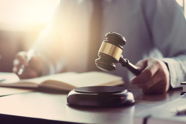 正当防卫过失性杀人案件解析：法律适用与司法实践研究 图1