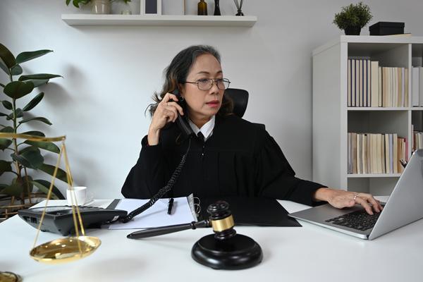 《交通事故开庭后如何进行赔偿：实用攻略与案例详解》 图1
