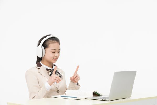 《中国儿童品牌设计案例分析：创新与实用的结合》 图2