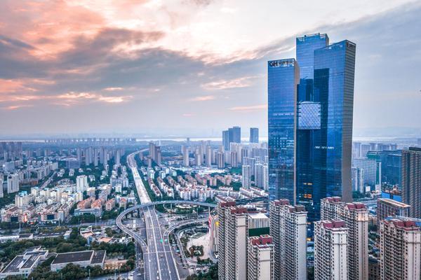 个人之间房屋买卖法律适用探究：案例分析与法律条款解读图1