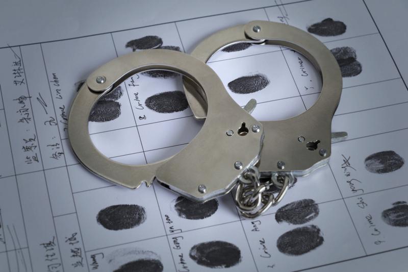 交通肇事逃逸案底揭秘：如何追踪肇事者的下落？图1