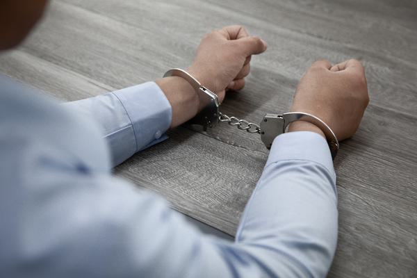 《私家侦探取证揭秘：重婚罪的追踪与揭秘》 图2