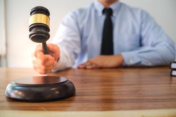 刑法案例分析：探讨故意传播病毒罪定性和量刑问题 图2